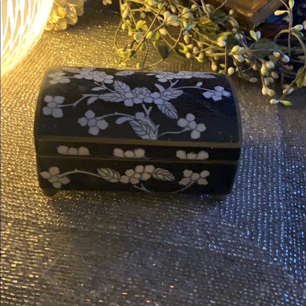 Vintage enamel trinket box